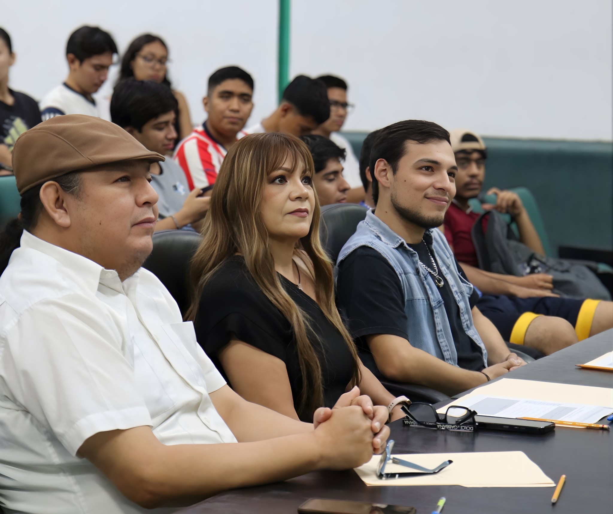 Foto Dialogo Aprende a Emprender RYLA 2026